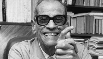 مجهول من مجهول إلى مجهول.. متى يرحم العقل نفسه ويستسلم للنوم؟